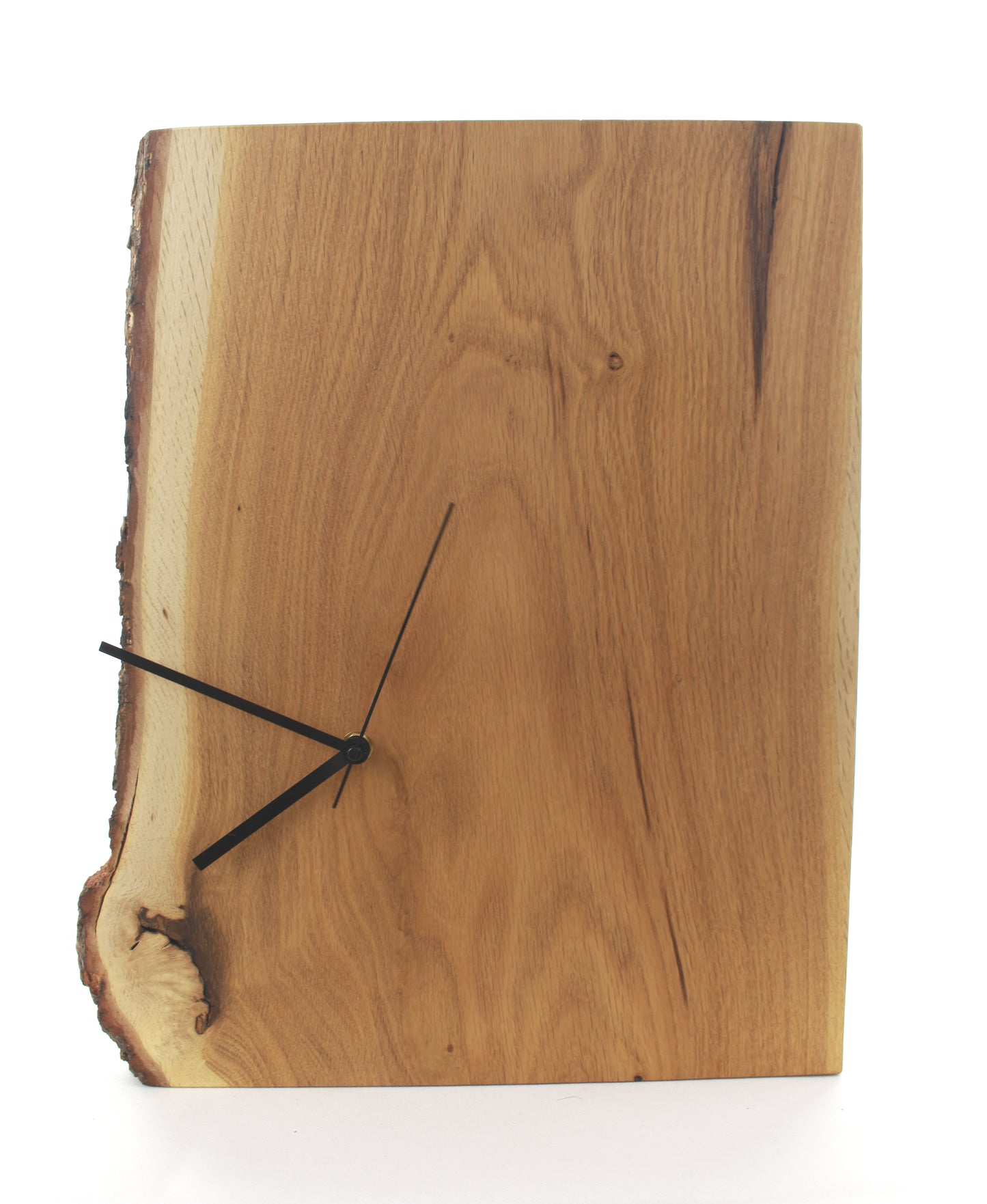 Wanduhr Eiche – Zeit in ihrer natürlichsten Form