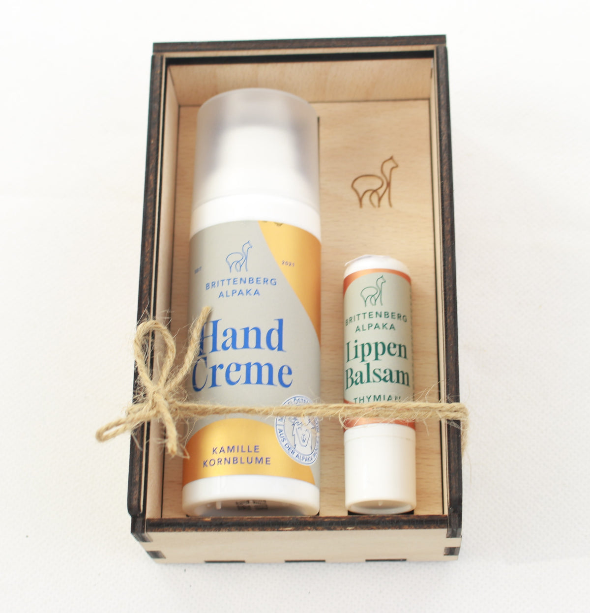 Geöffnete Geschenkbox mit individuell zusammengestelltem Inhalt