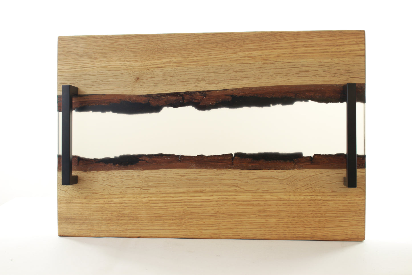 Serviertablett aus Eiche mit Epoxidharz