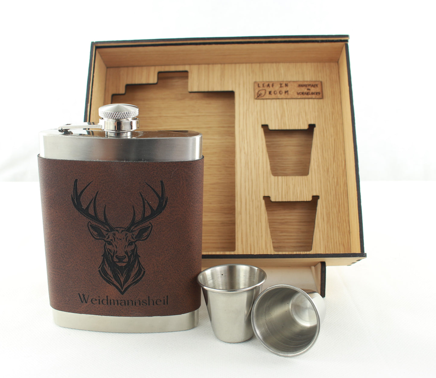 Flachmannbox mit Edelstahlbecher