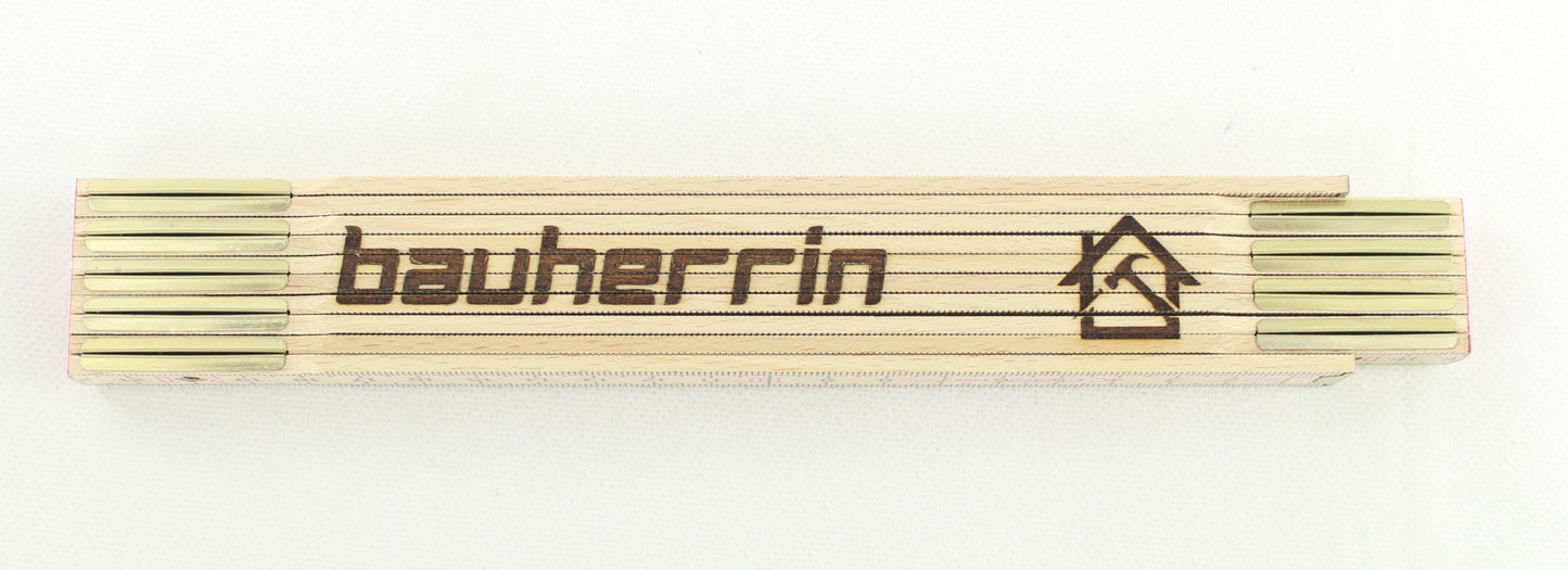 Meterstab mit Gravur – personalisierter Zollstock aus Holz