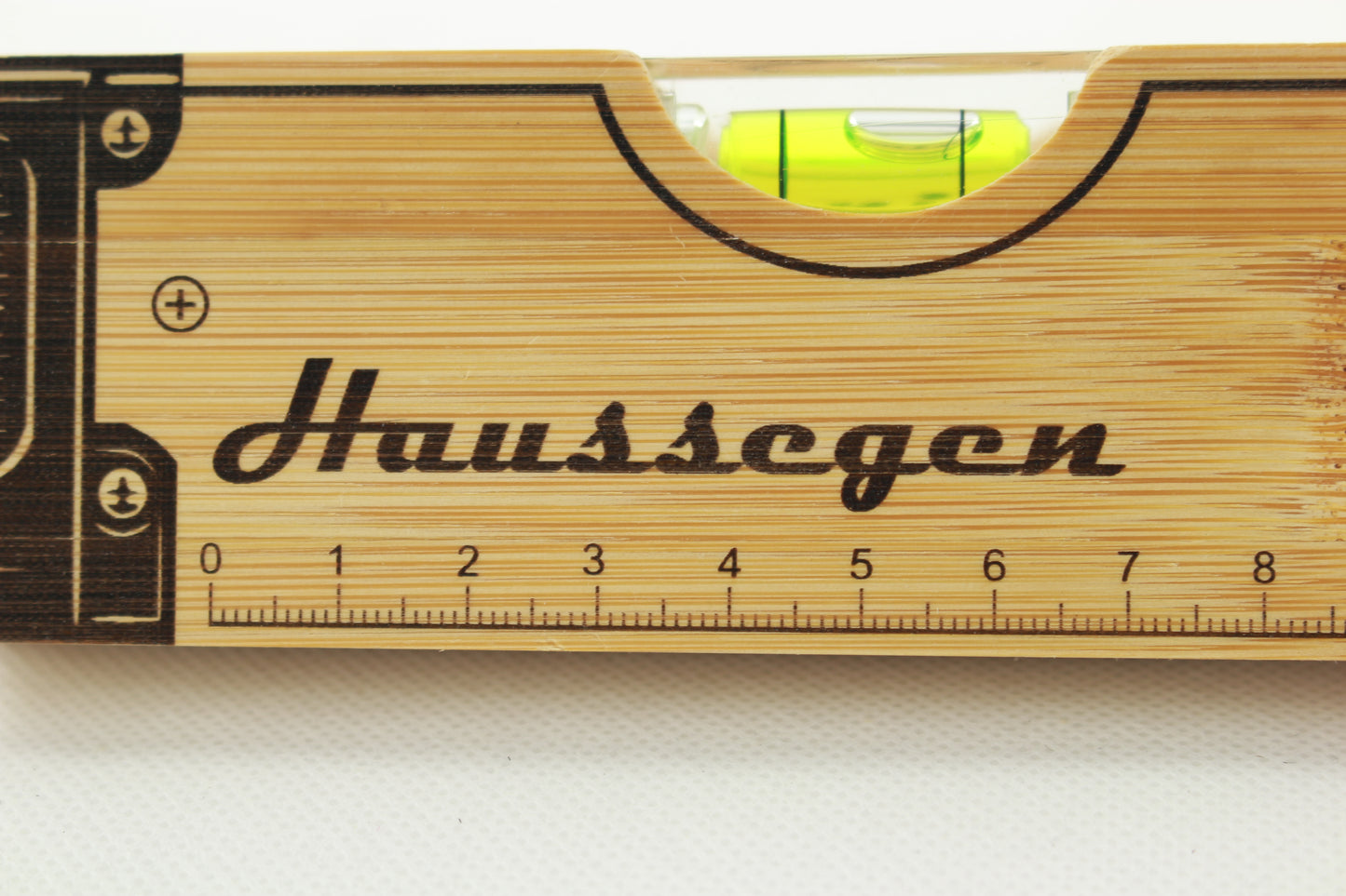 Wasserwaage aus Bambus mit integriertem Flaschenöffner