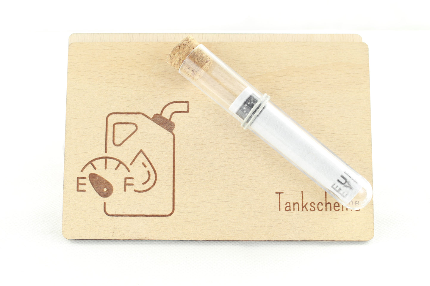 Gutscheinhalter aus Buche mit Reagenzglas