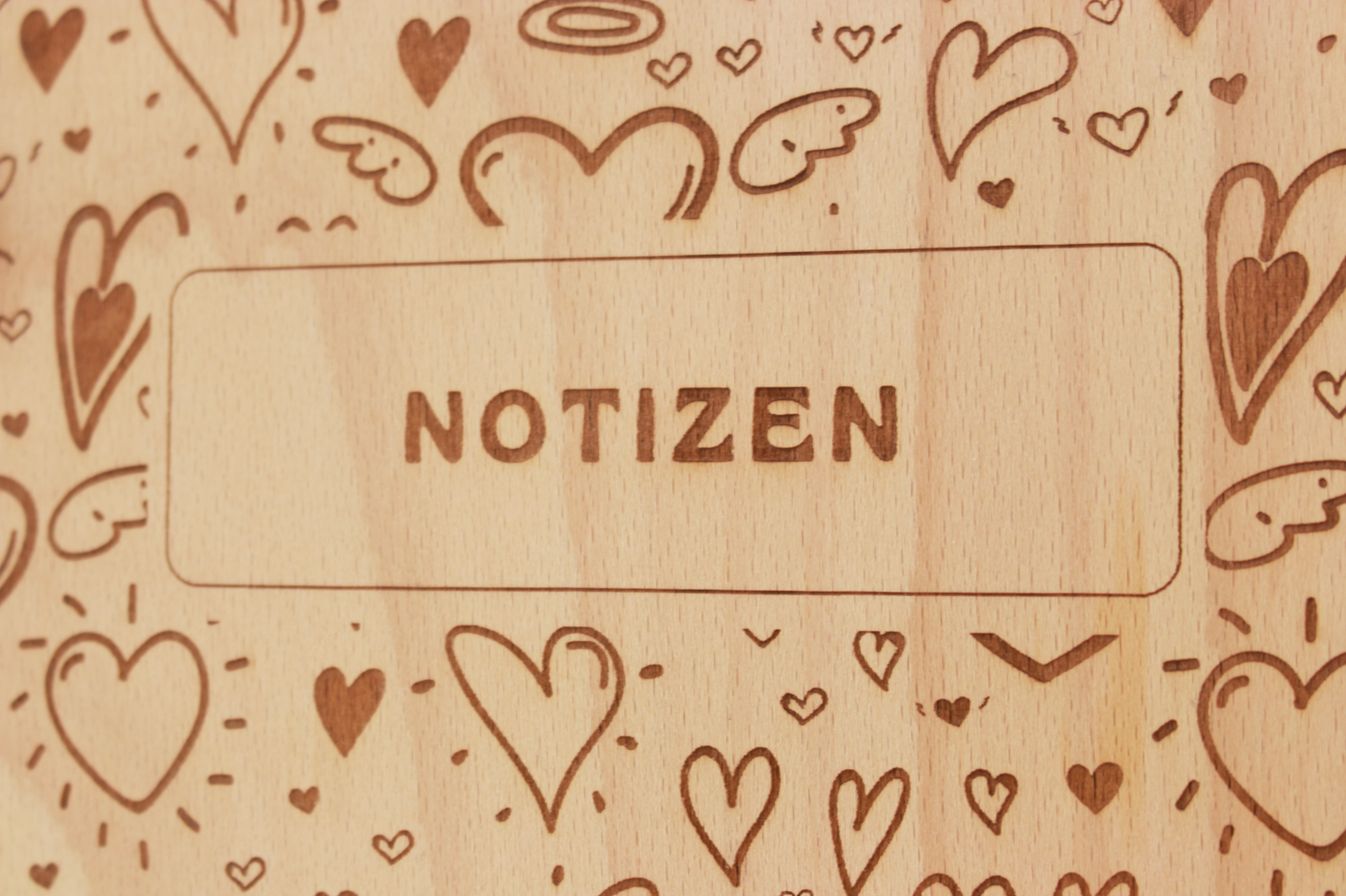 Notizbuch mit Holzcover – Natürlich, elegant & individuell